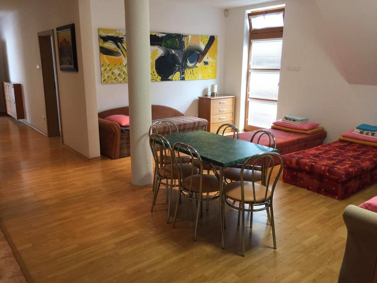 Apartman Triga Snina Exterior photo